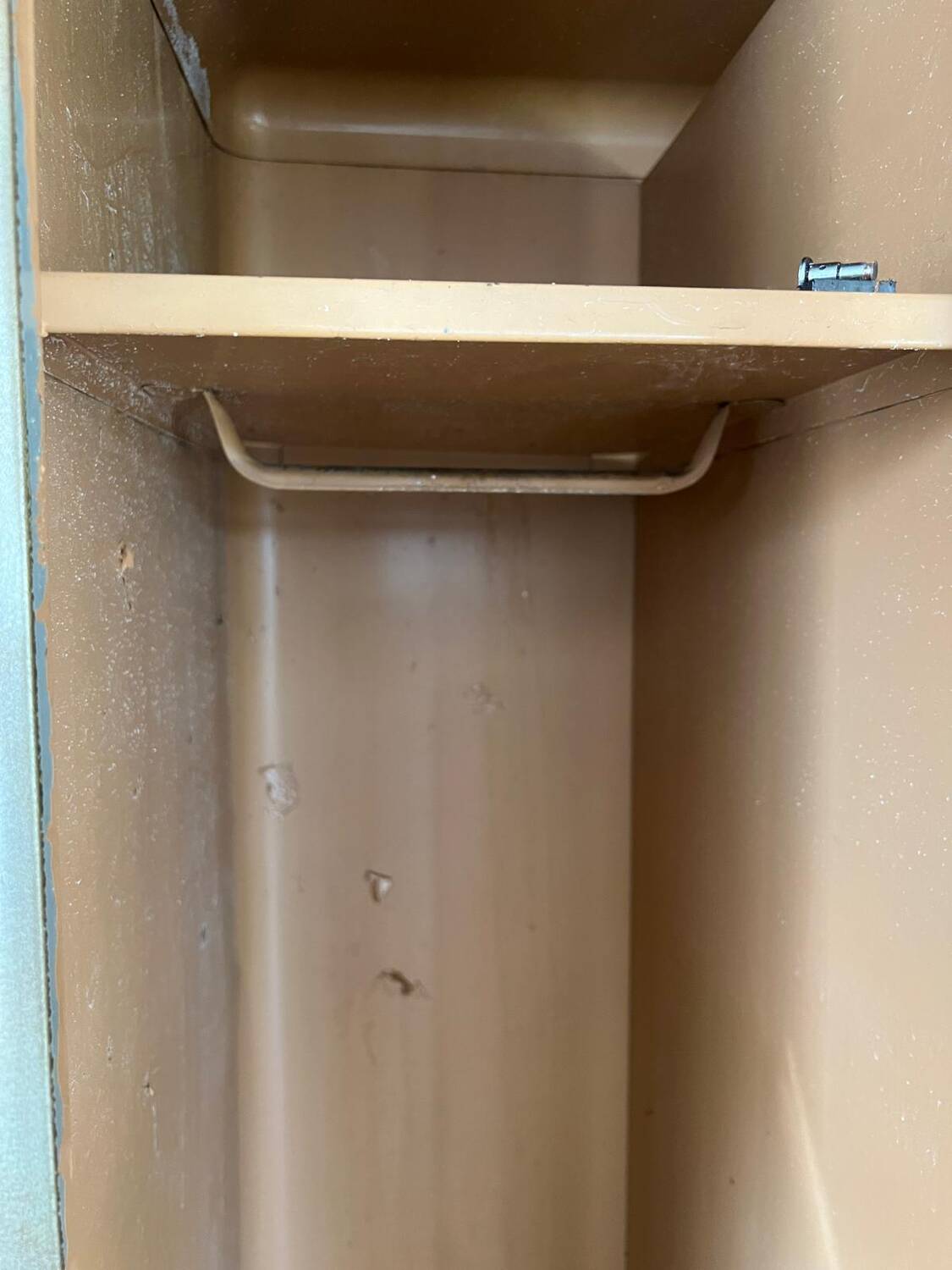 Industrial Cloakroom