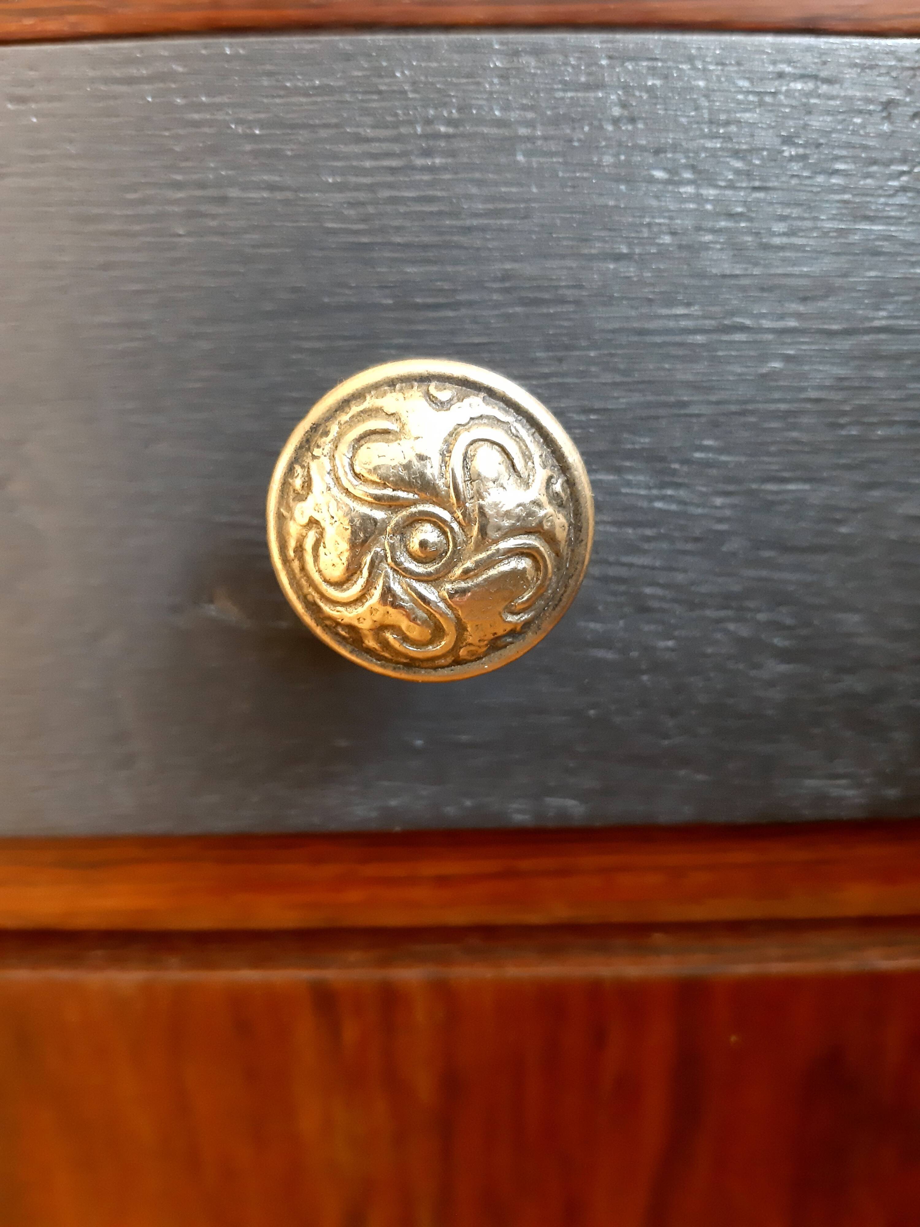 Art Deco hairdresser