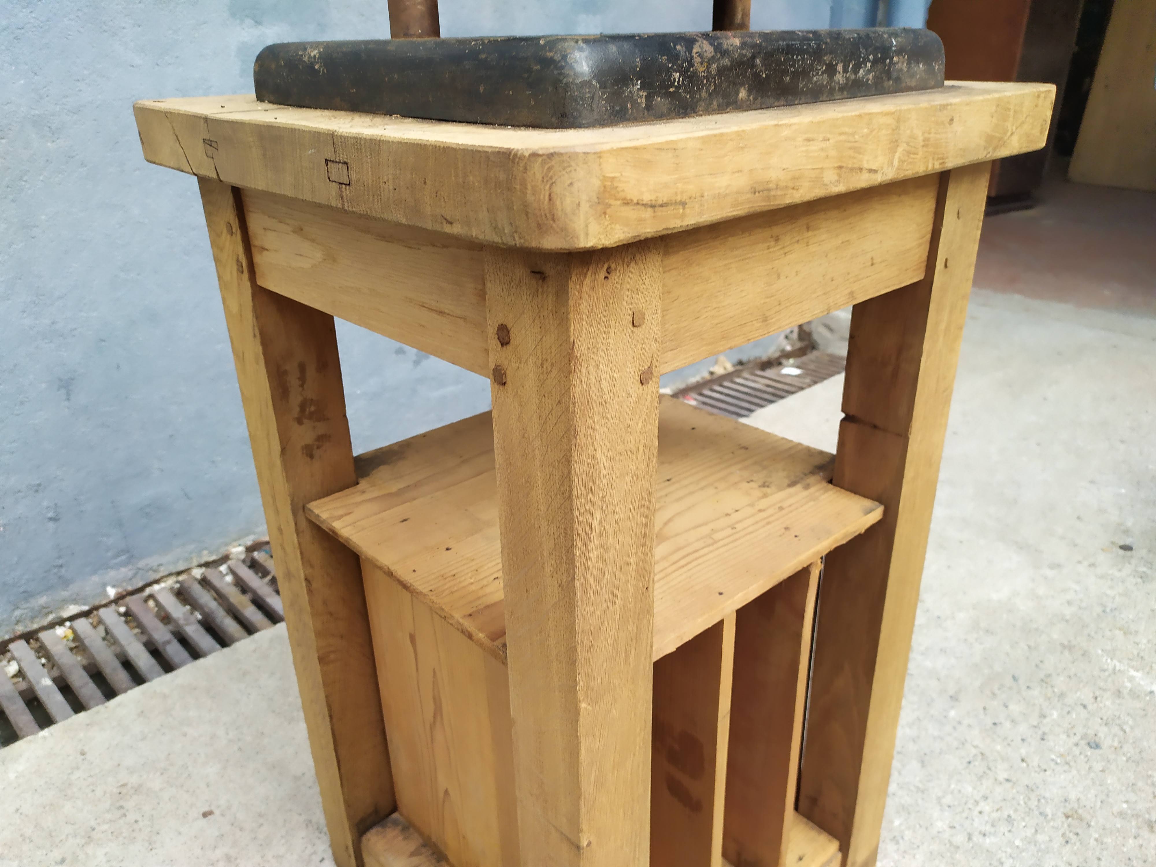 Press craft furniture