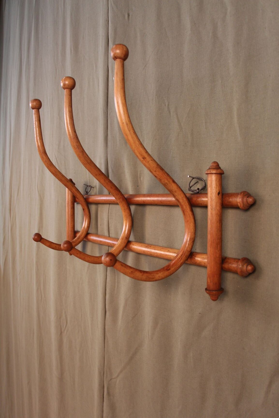 Fischel wall coat rack