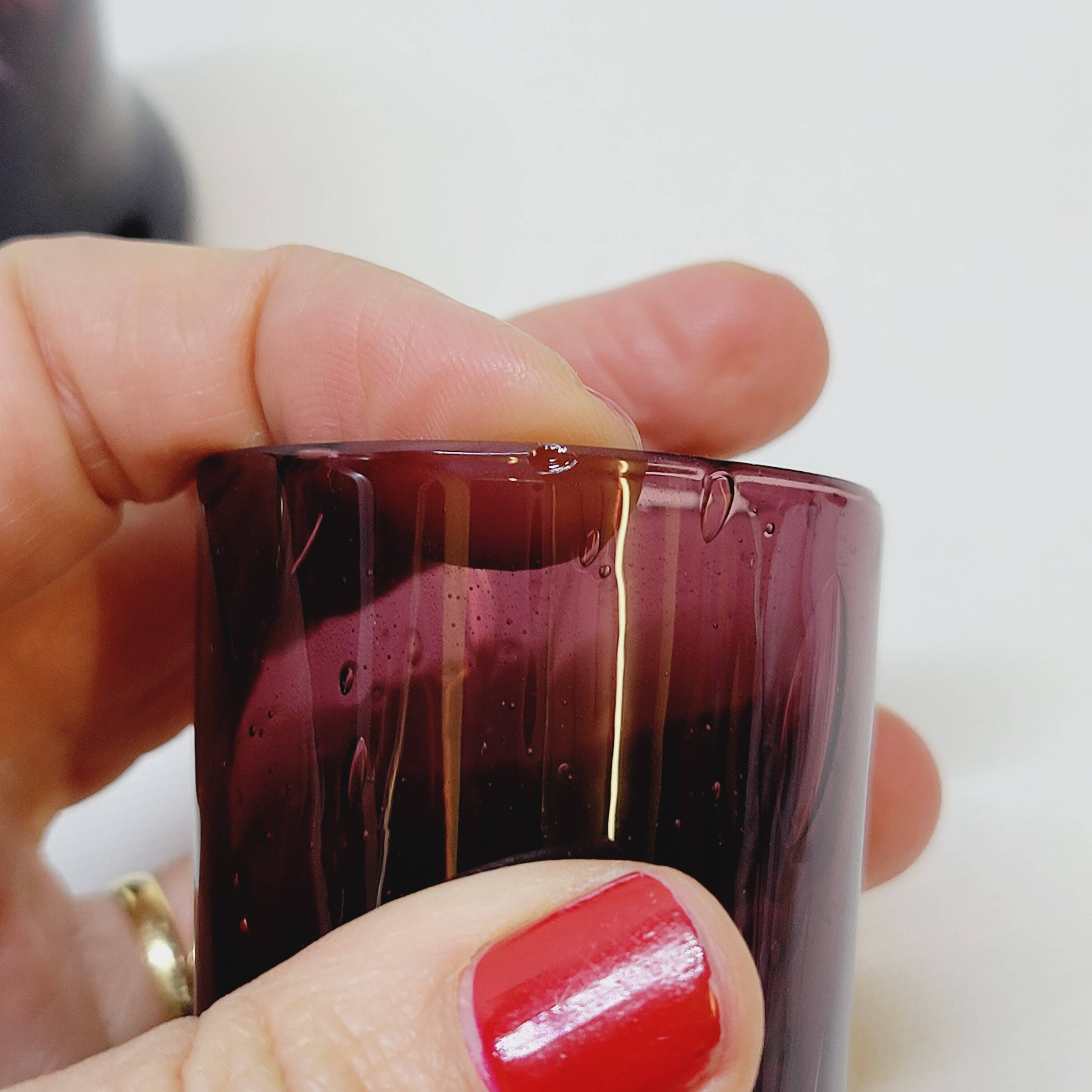 5 Small Liqueur Glasses Vodka Cups in Bubble Blown Glass Plum Biot?