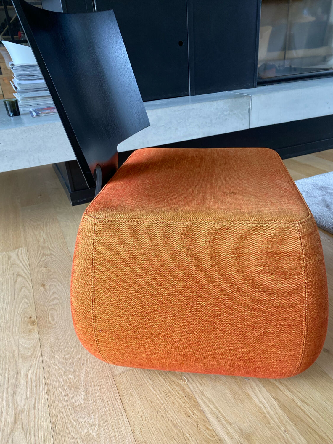 Cinna heated armchairs