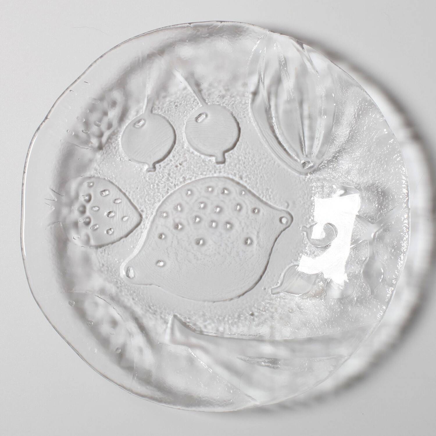 Assiette en verre Kosta Boda vintage : Tropic Fruit Design, Gunnel Sahlin (1989)