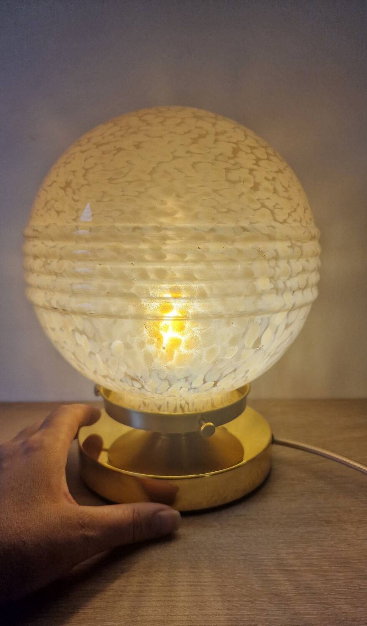 Pink Clichy glass globe in touch lamp