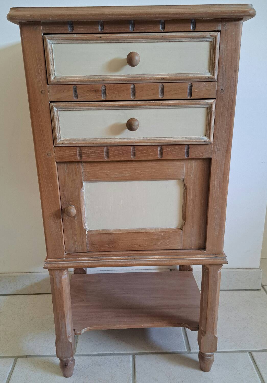 Bedside table