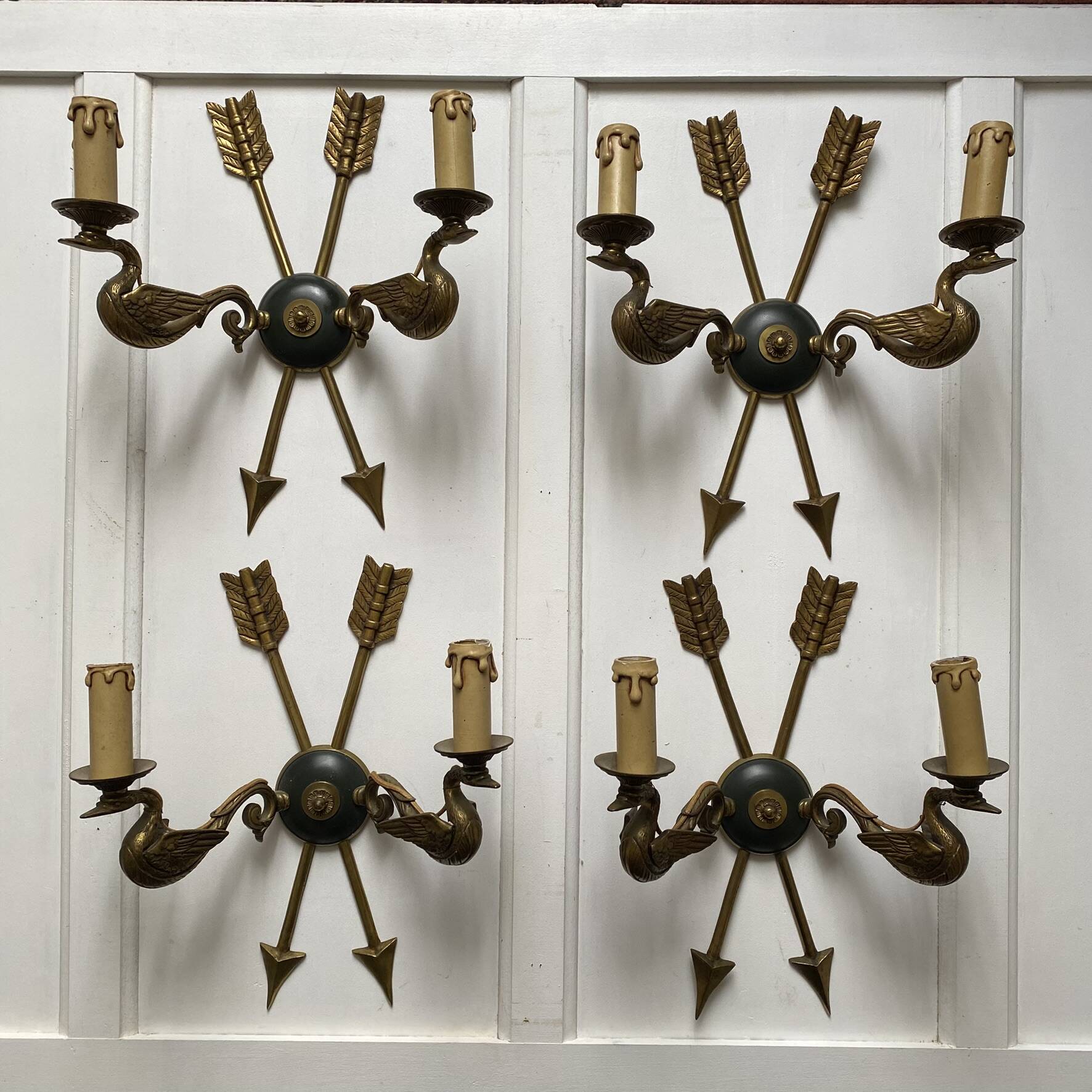 Double fire wall sconces in Empire style