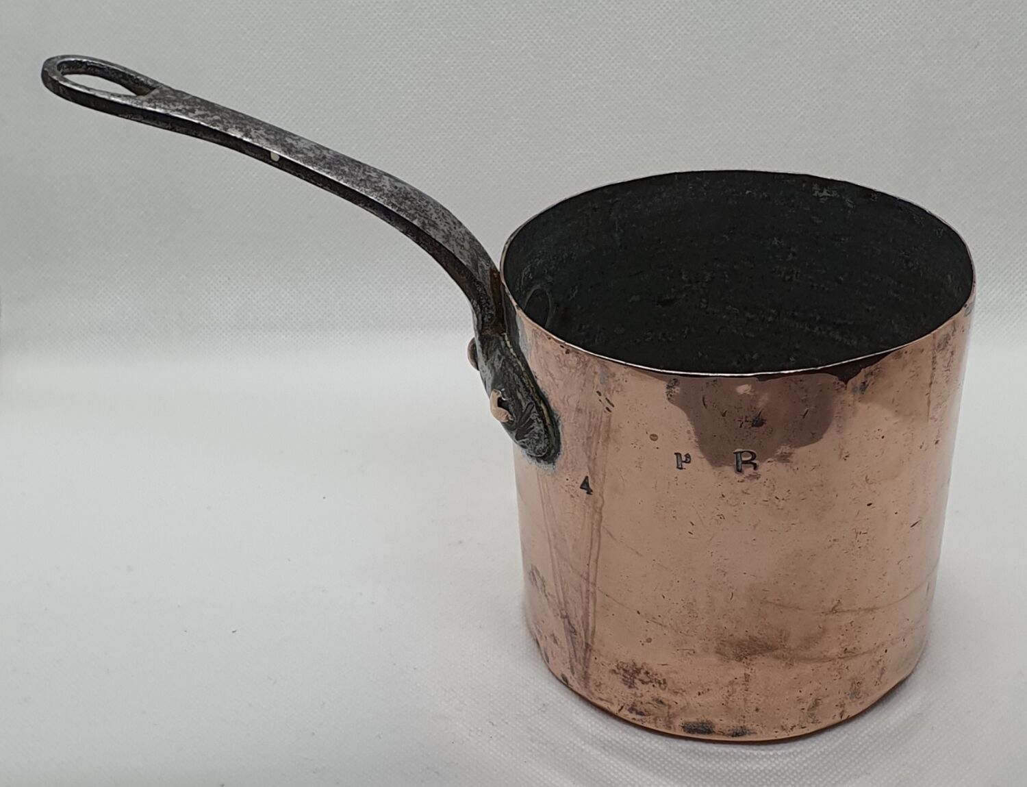 Copper pan of the castle of Rambouillet 1810