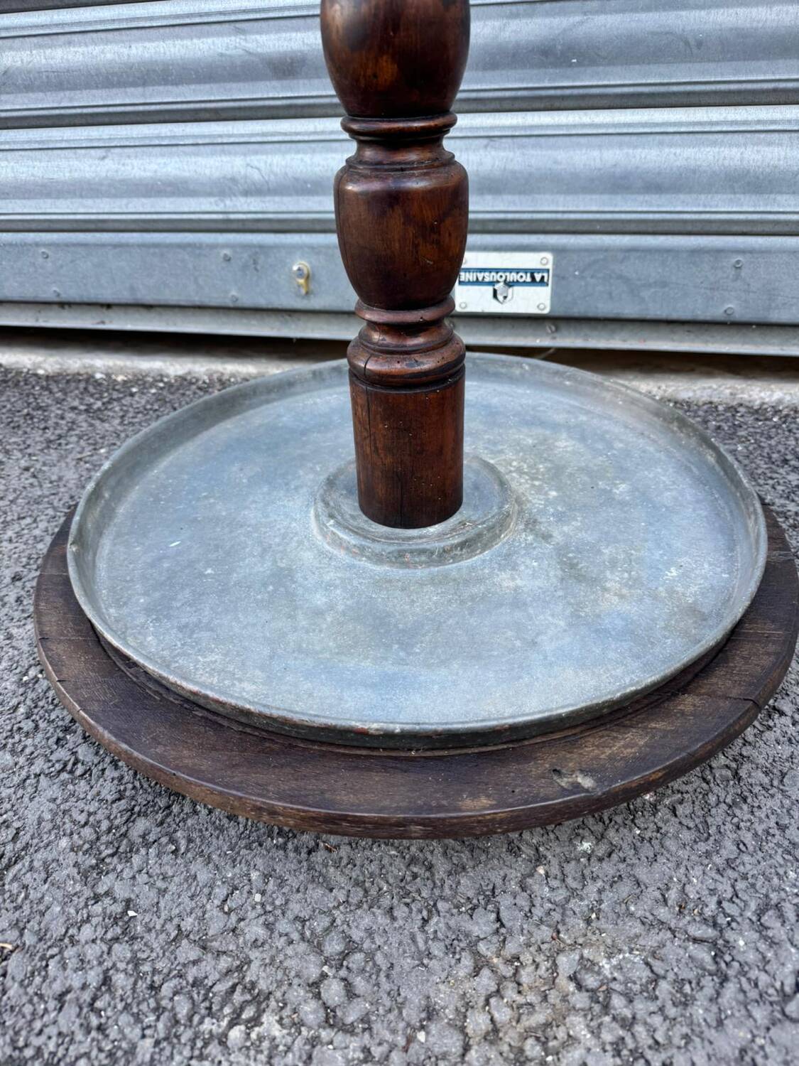 Important period walking stick and umbrella stand from the 1900s