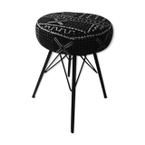 Tabouret noir en bogolan - pieds en fer