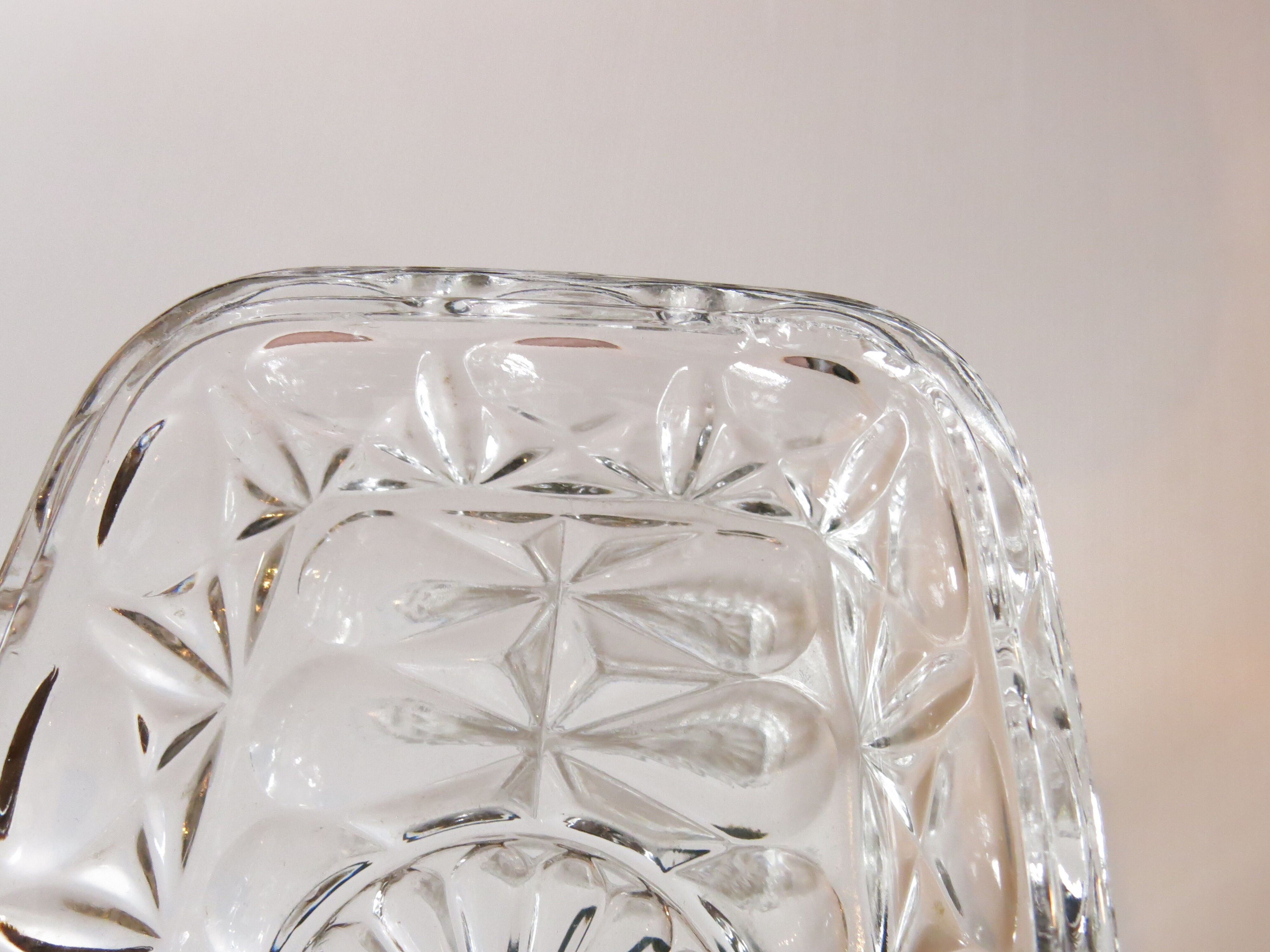 Butter dish from Reims in transparent glass