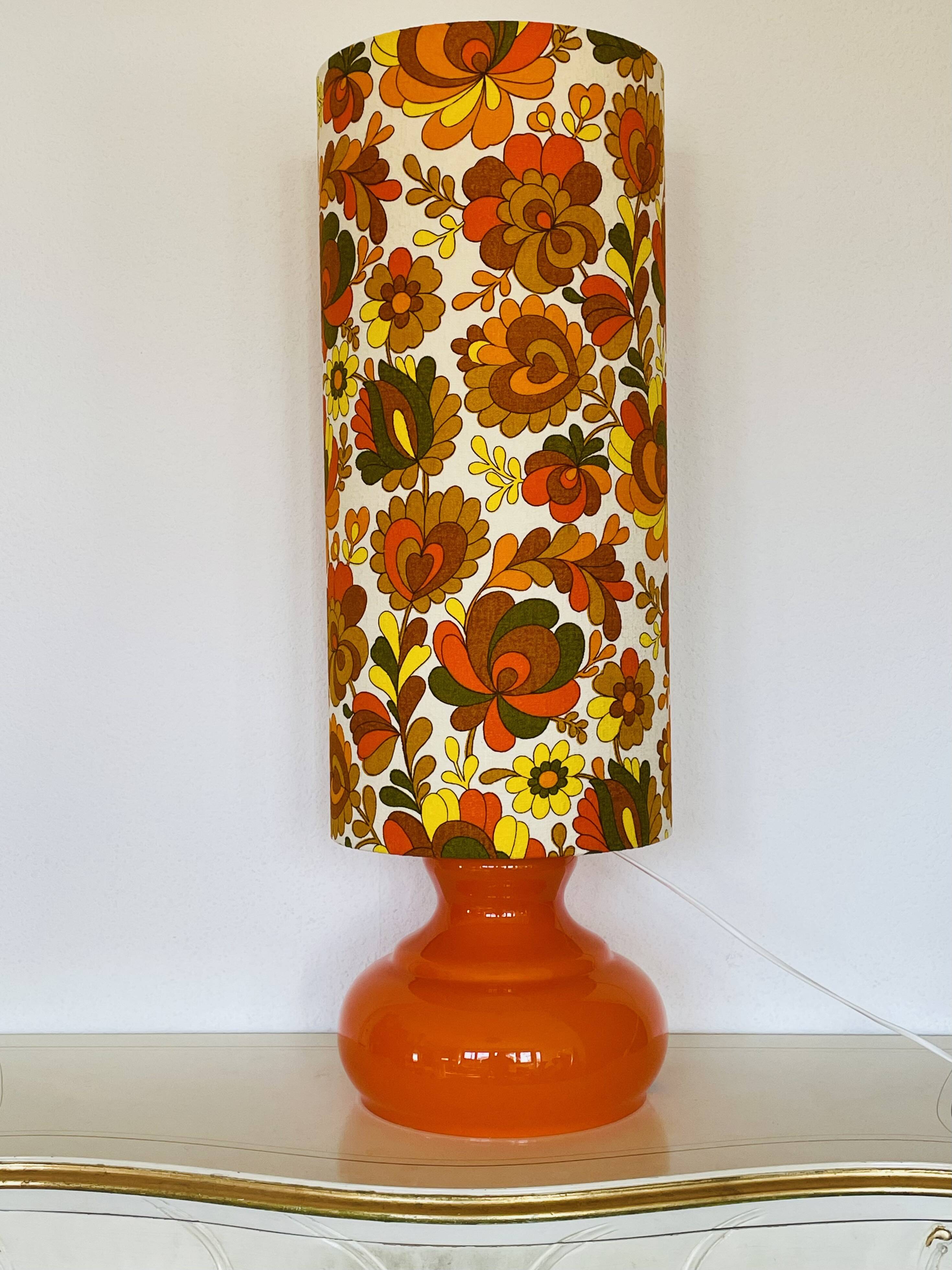 Chrysanthemum Lampshade H60 D28 - Vintage Floral Fabric