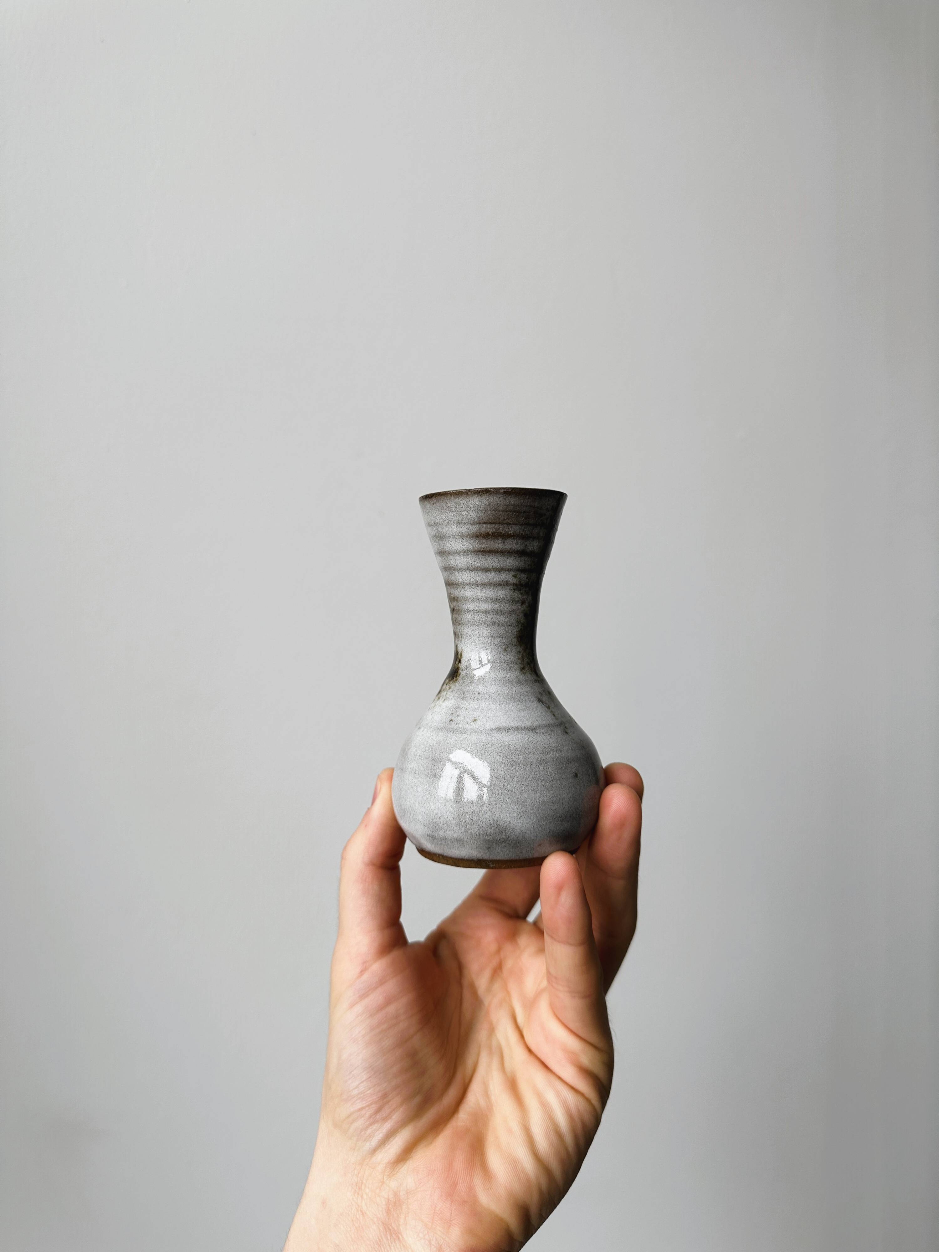 Small soliflore vase in Sandstone from the Loir Sandstone