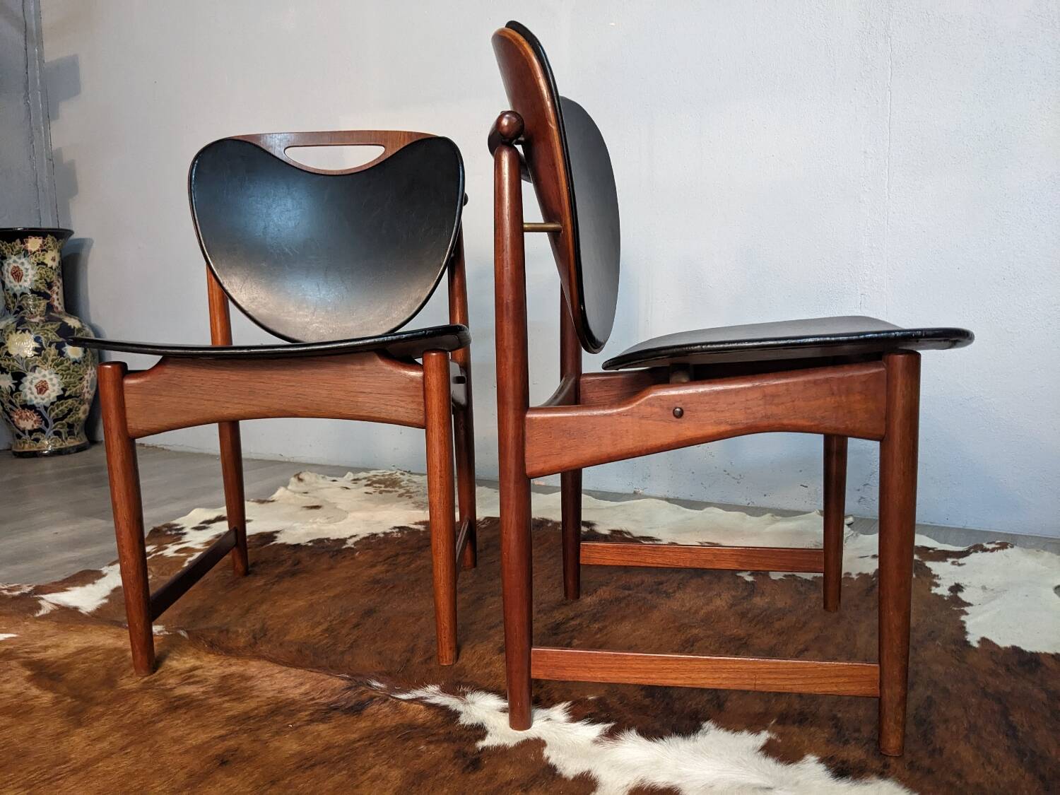 2 chaises danoises Arne Hovmand en teck