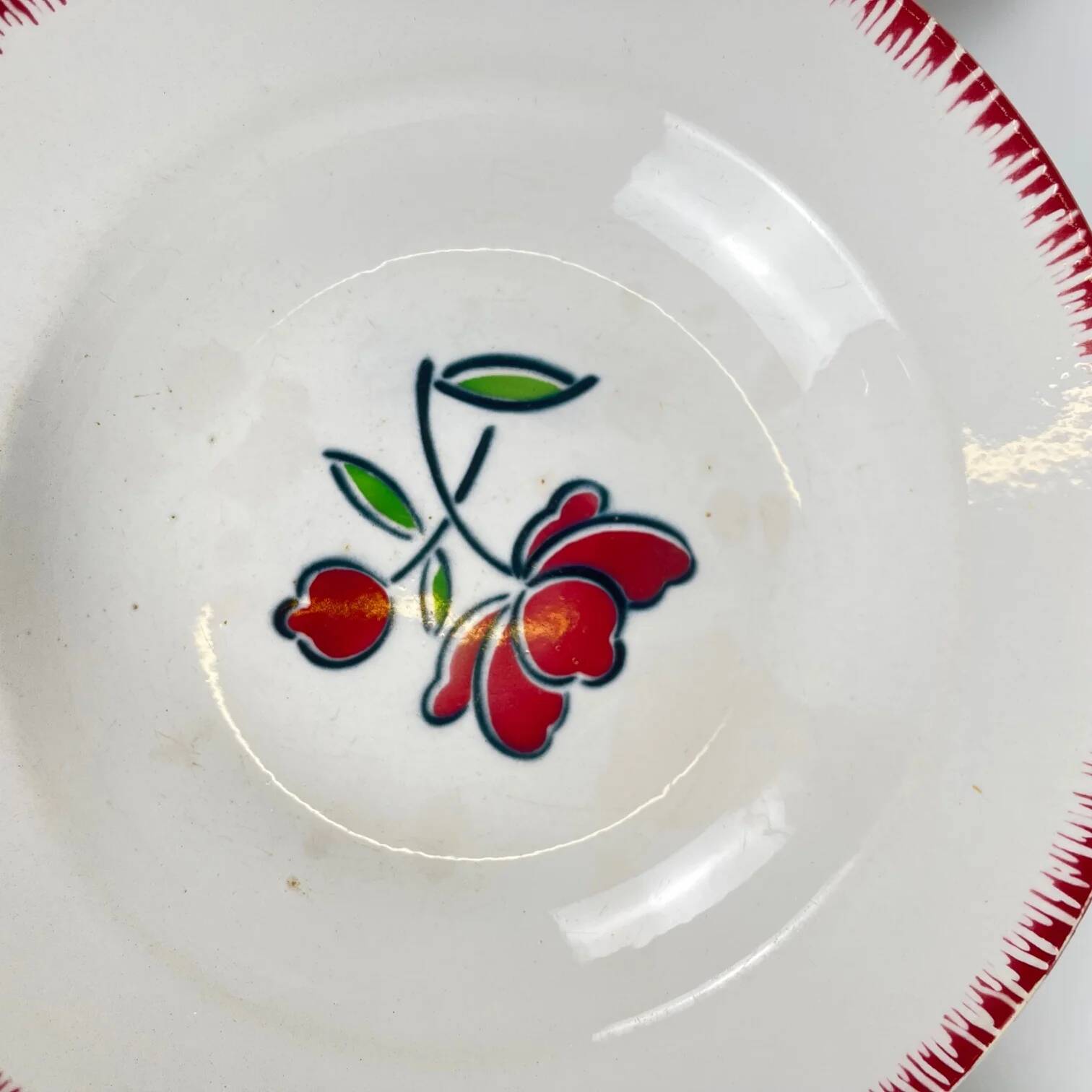 Set of 6 porcelain soup plates, Badonviller, red flower, 1950