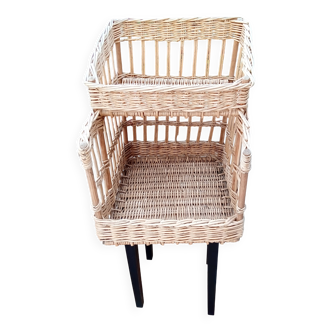 Bakery wicker basket