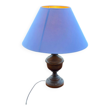 Lampe de chevet ou à poser vintage en bois avec abat-jour bleu ciel