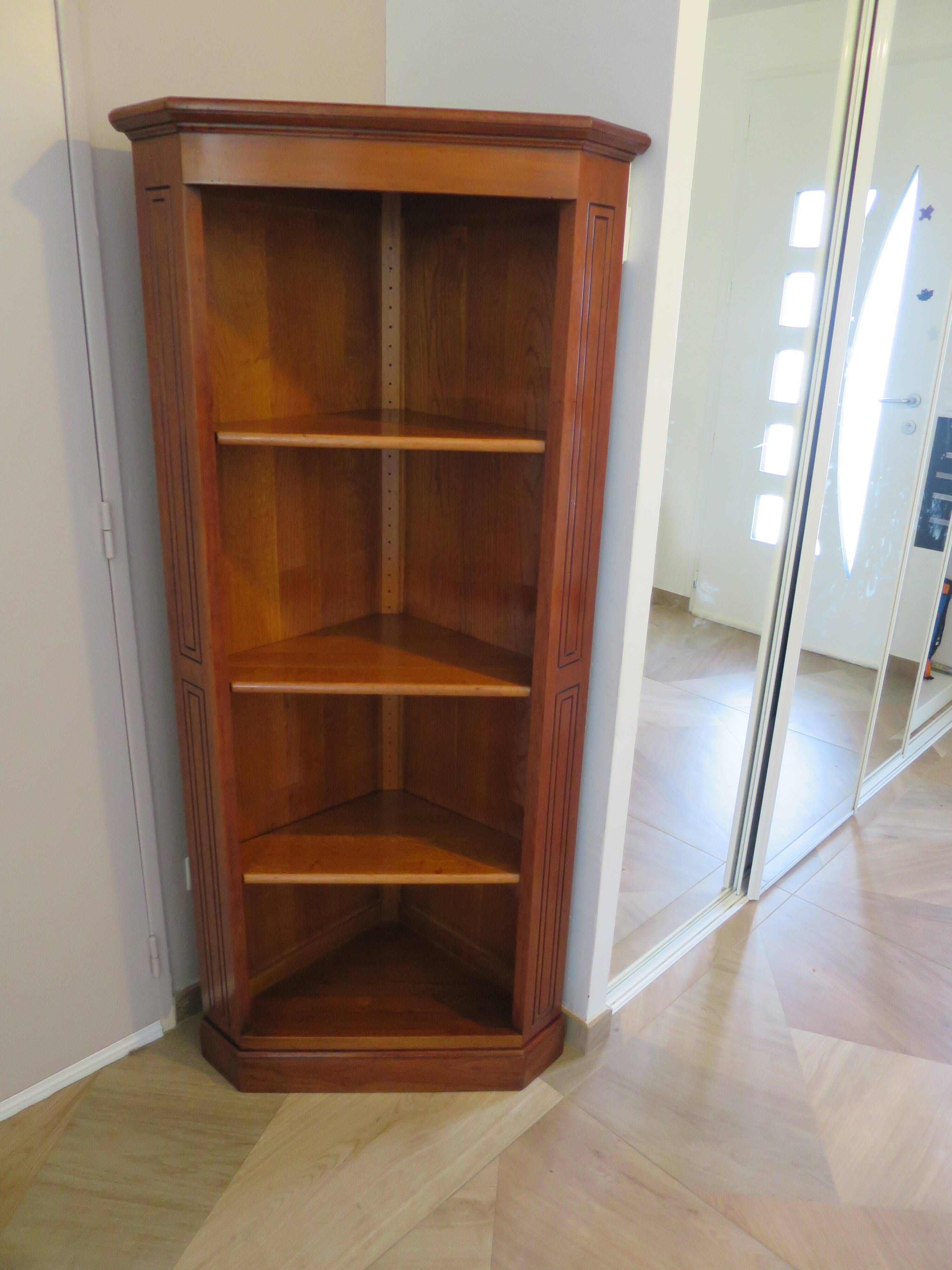 Corner bookshelf - Pentagon shape - Solid wood - 1980s - Richelieu