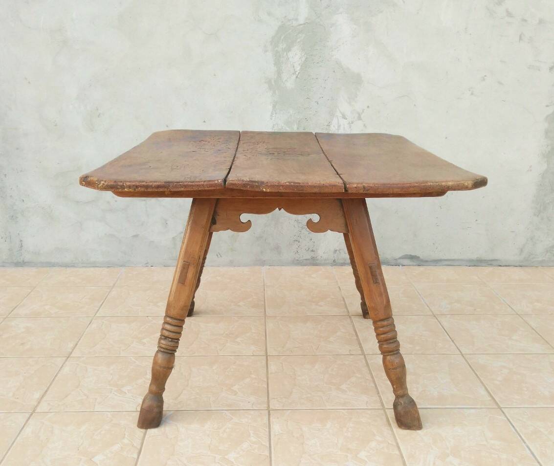 Mountain table chalet 18th century