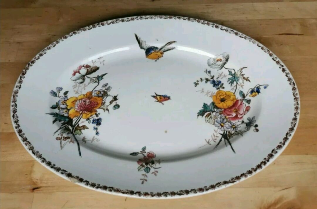 Decorative dish old earthenware