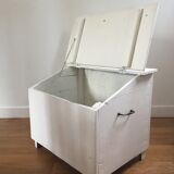 Former asymmetrical chest