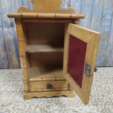 Ancienne armoire à poupée