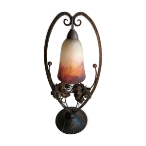 Lampe de table tulipe pâte de verre Muller armature fer forgé, art Déco