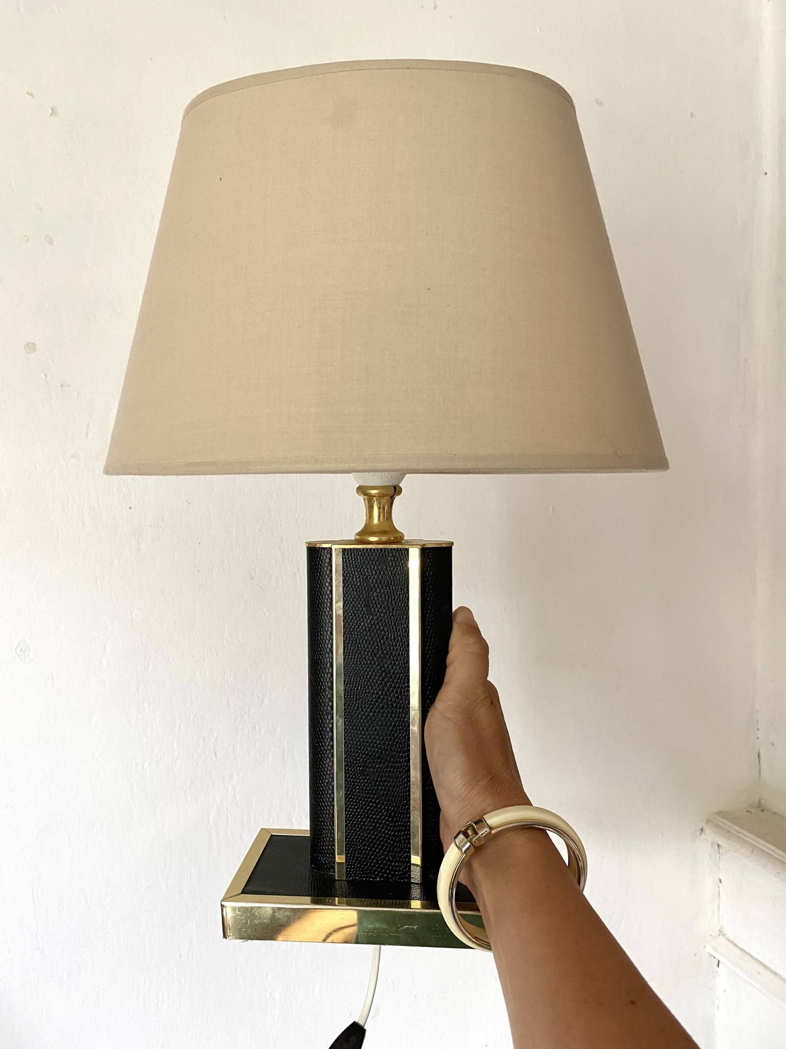 70s-80s living room lamp in leather and gold metal