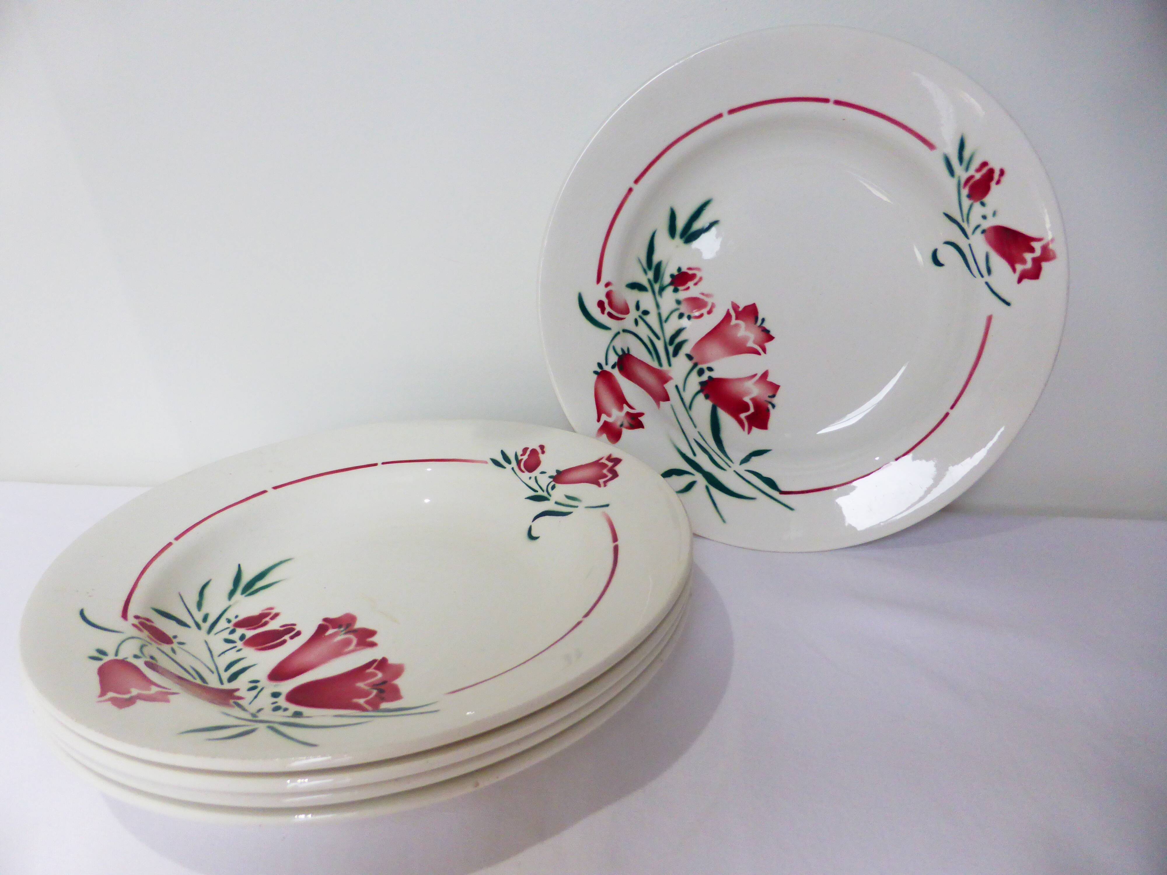 5 hollow plates of St Amand model Peg