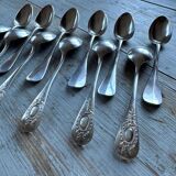 Set of 12 Médaillon dessert spoons, Boulenger