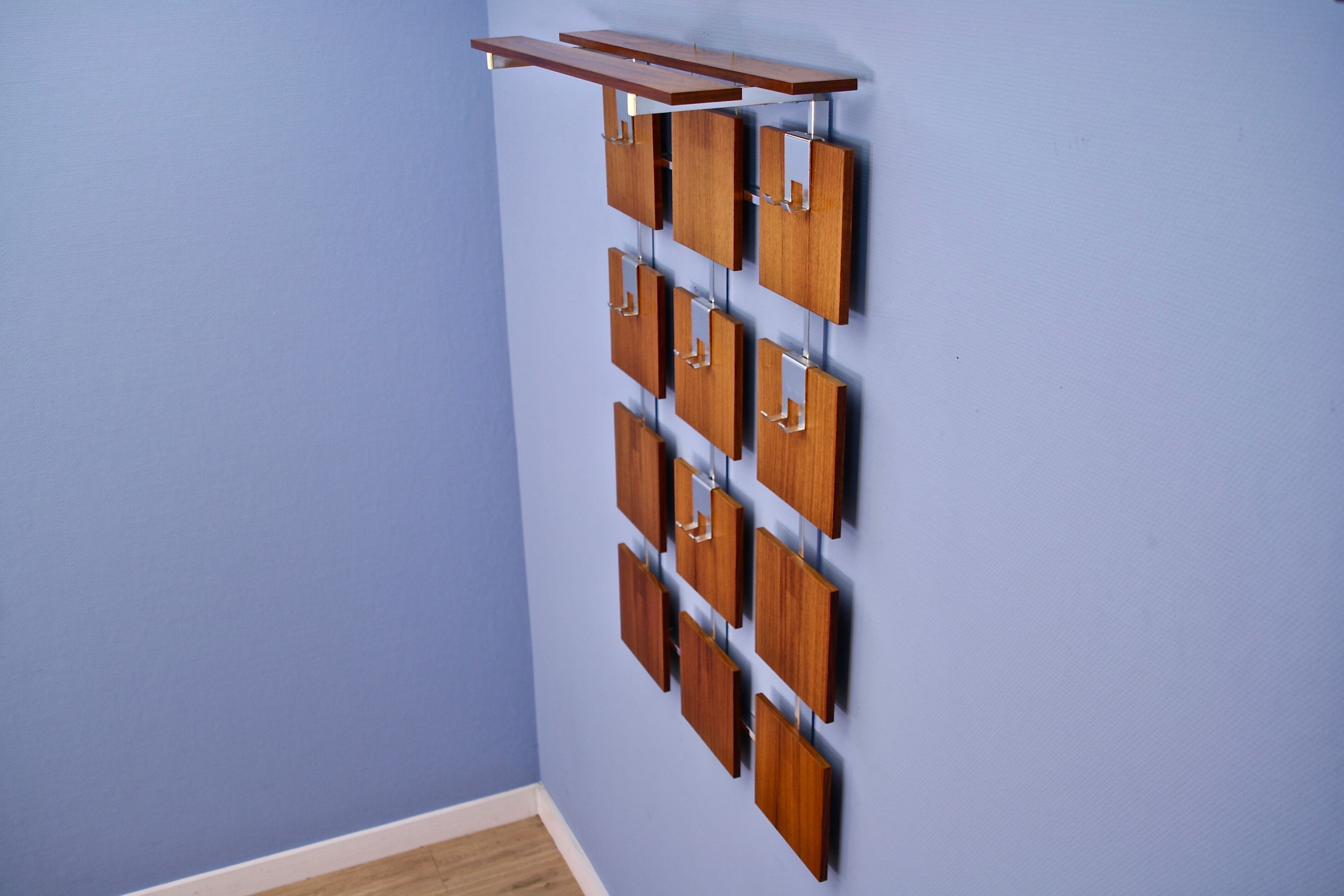 Adjustable coat rack in rosewood, 1970s