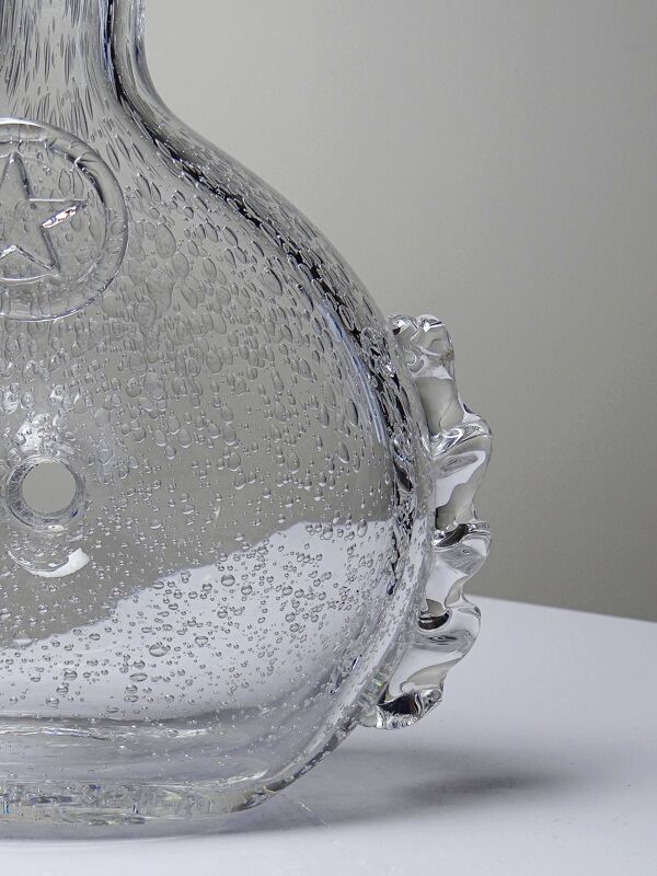 Carafe à cognac Daum France croix de Lorraine en cristal bullé, années 1960-70
