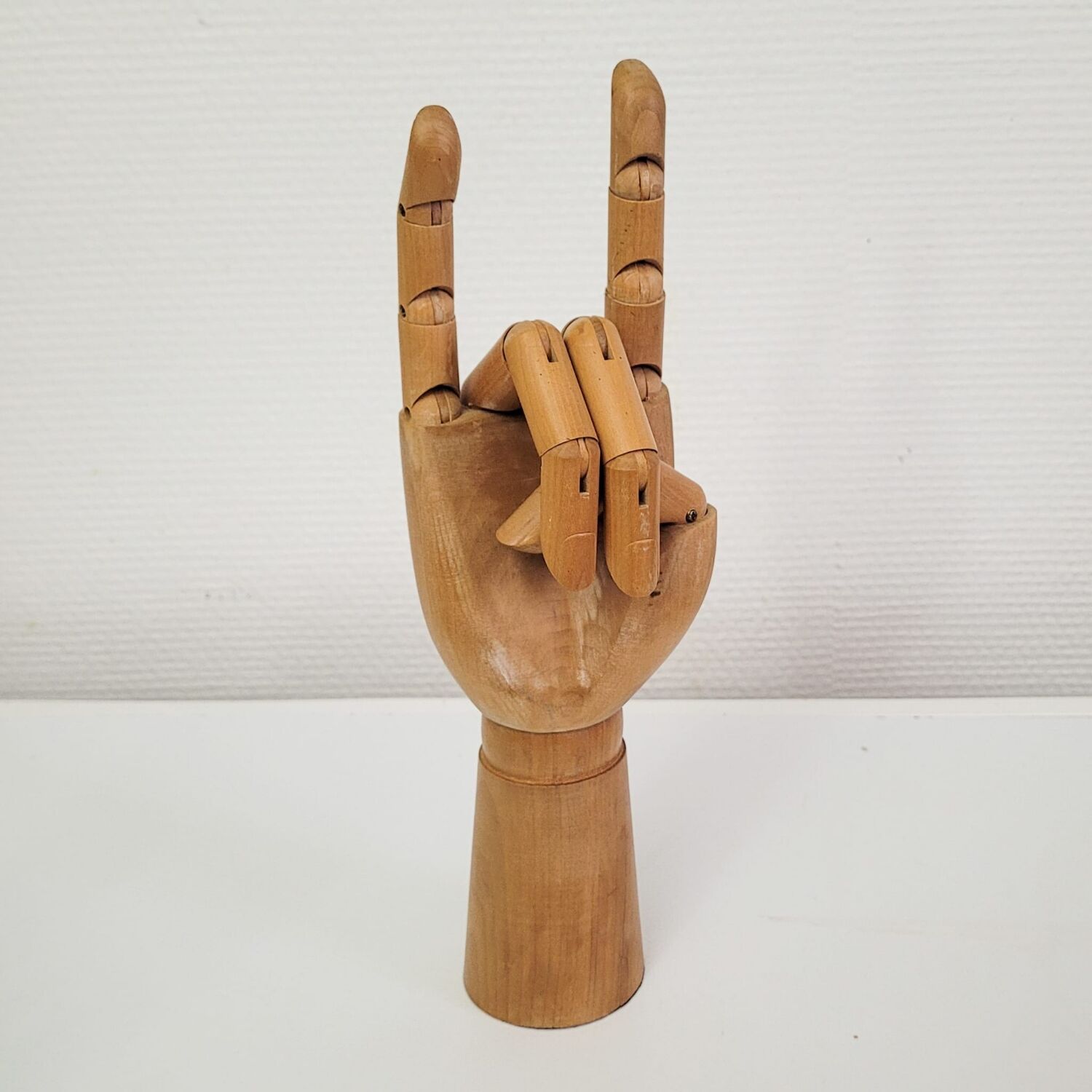 Vintage articulated wooden hand