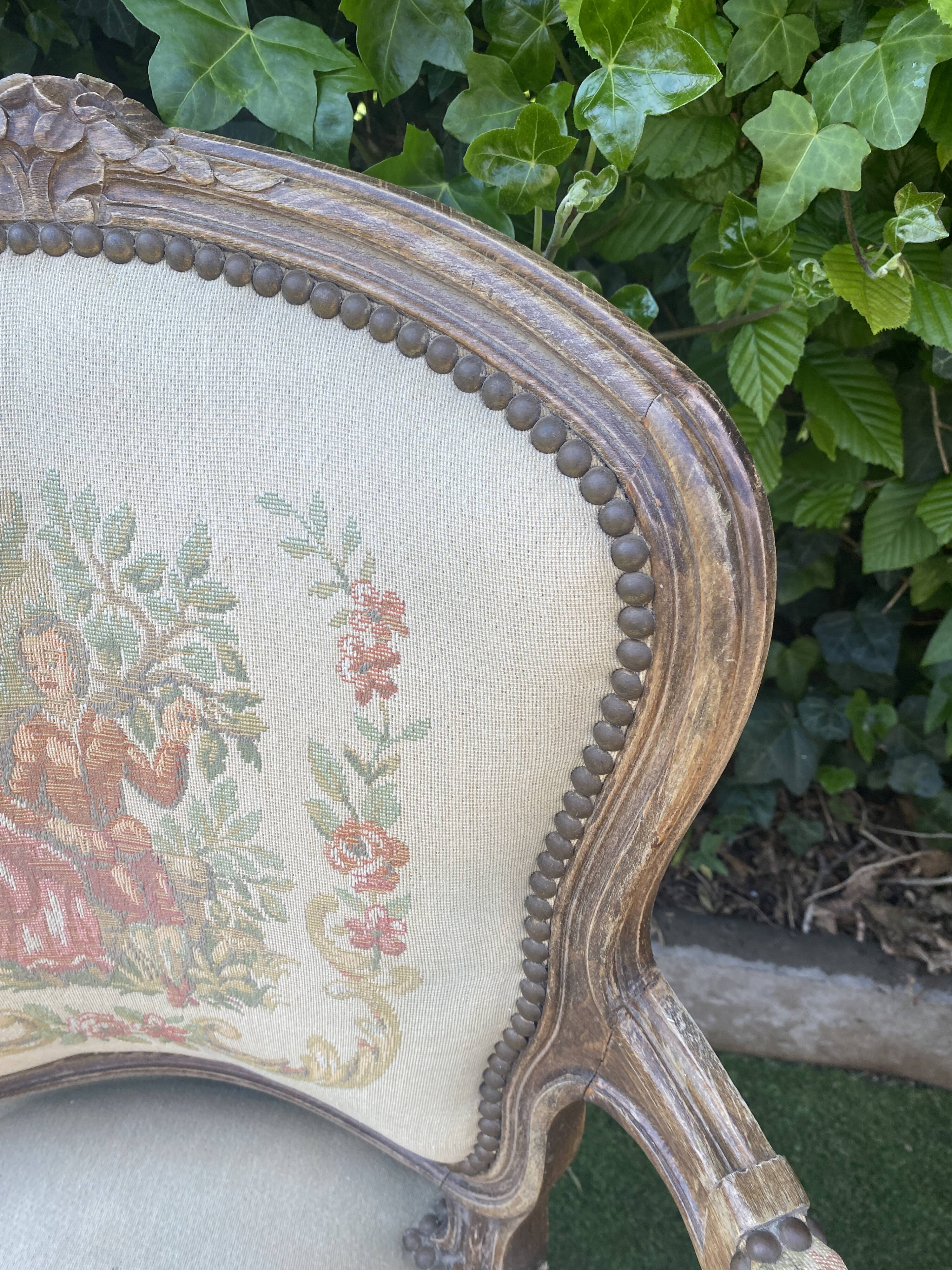 Basket bed and its two armchairs