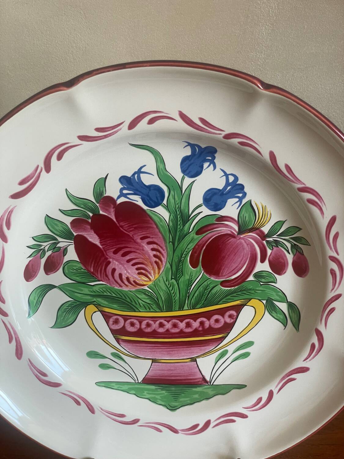 St. Clement flower bouquet plate