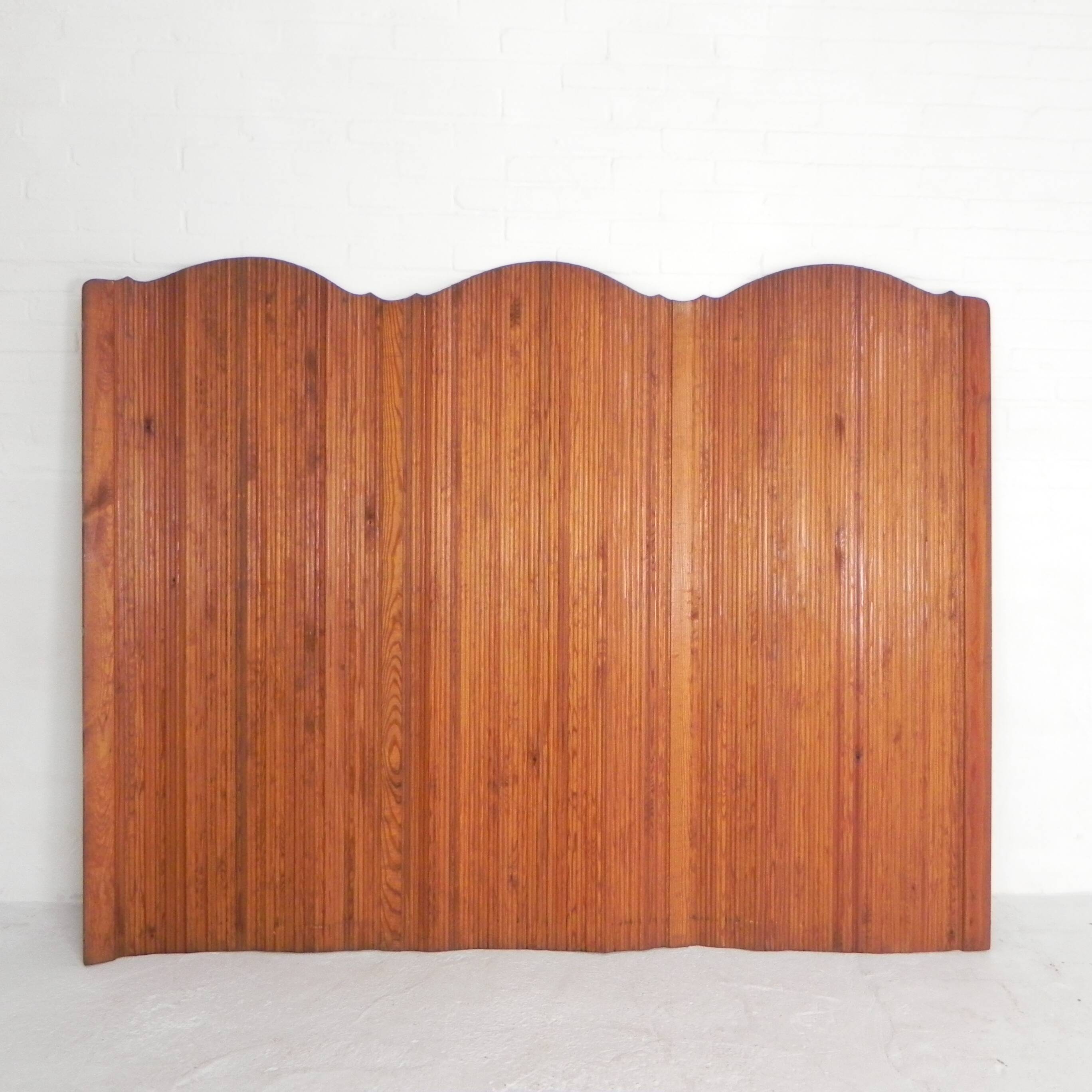 Room divider S.N.S.A. with pine slats in Baumann style, 1950s.