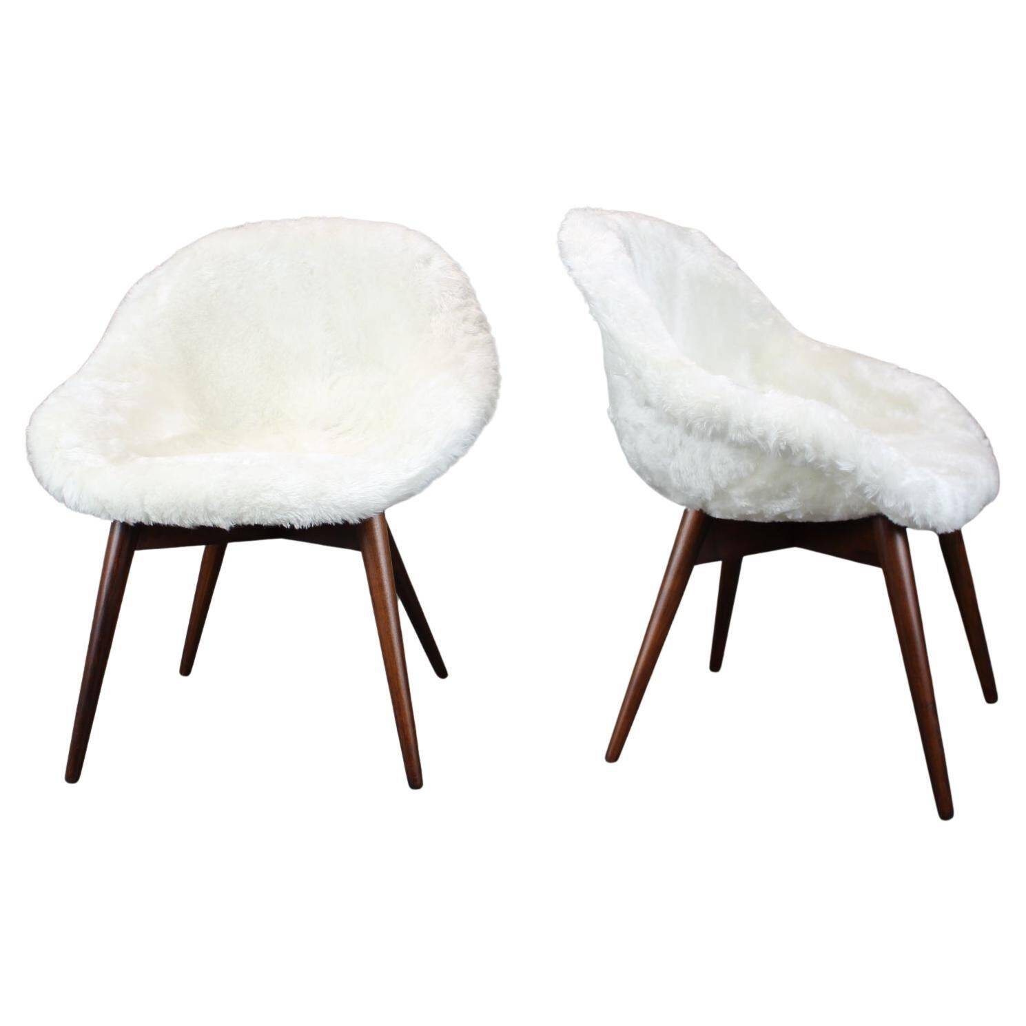 Pair of lounge chairs restored by Miroslav Navratil, 1960s