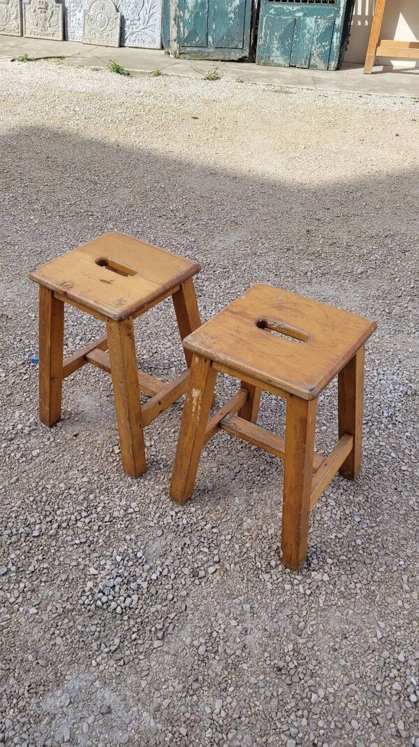 Paire de Tabourets en bois de Gare 1950s