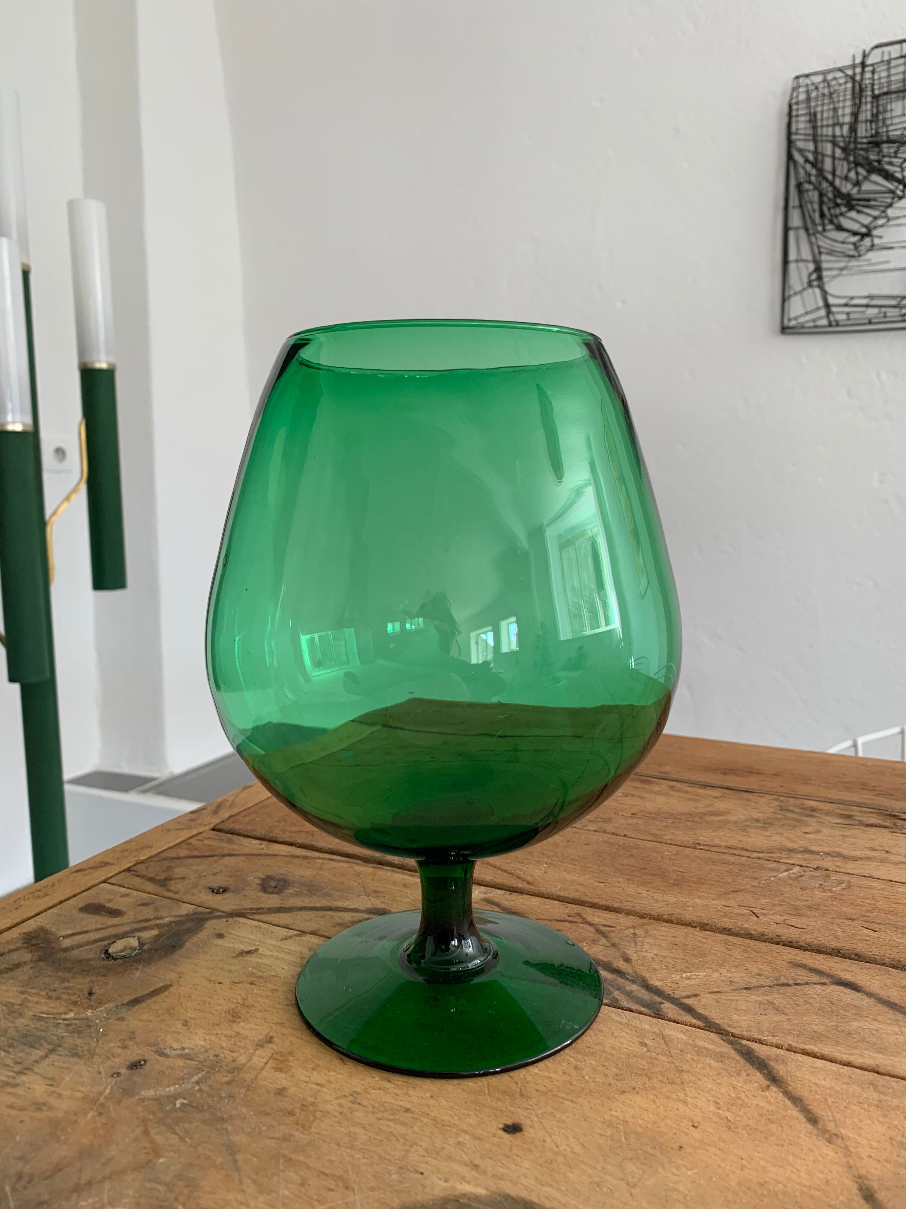 Vintage empoli glass vase