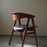 Armchair in teak by Erik Kirkegaard for Høng stolefabrik, model 52 "Compass Chair", mad