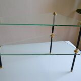 Side table made up of 2 triangular glass shelves