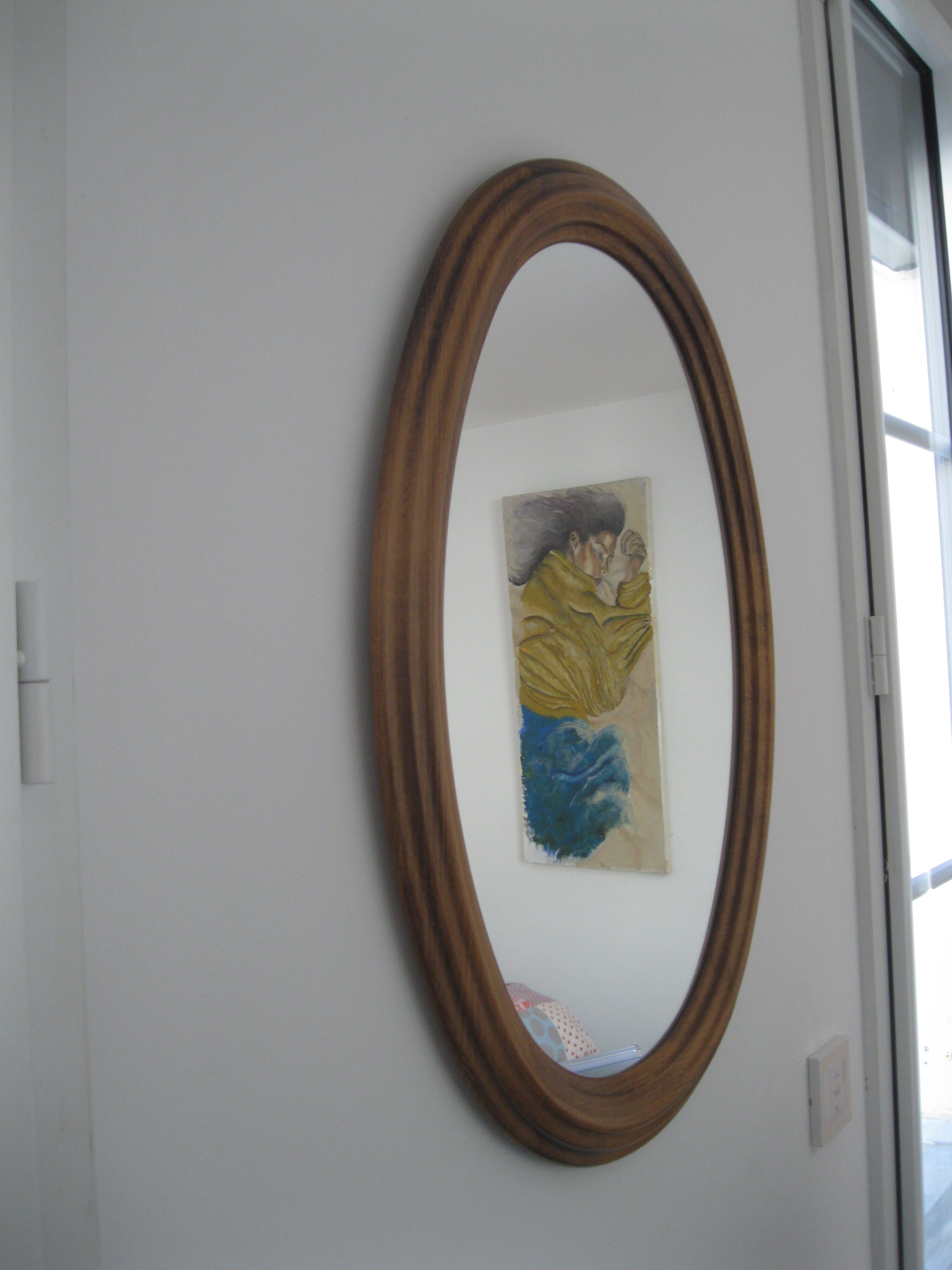 Mirror oval wood molding