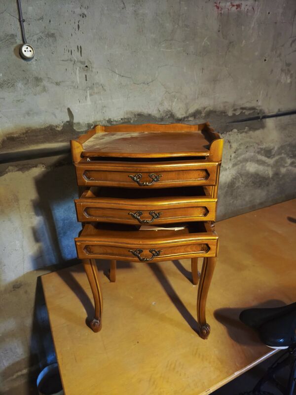 Ensemble de 2 Table de chevet style Louis XV