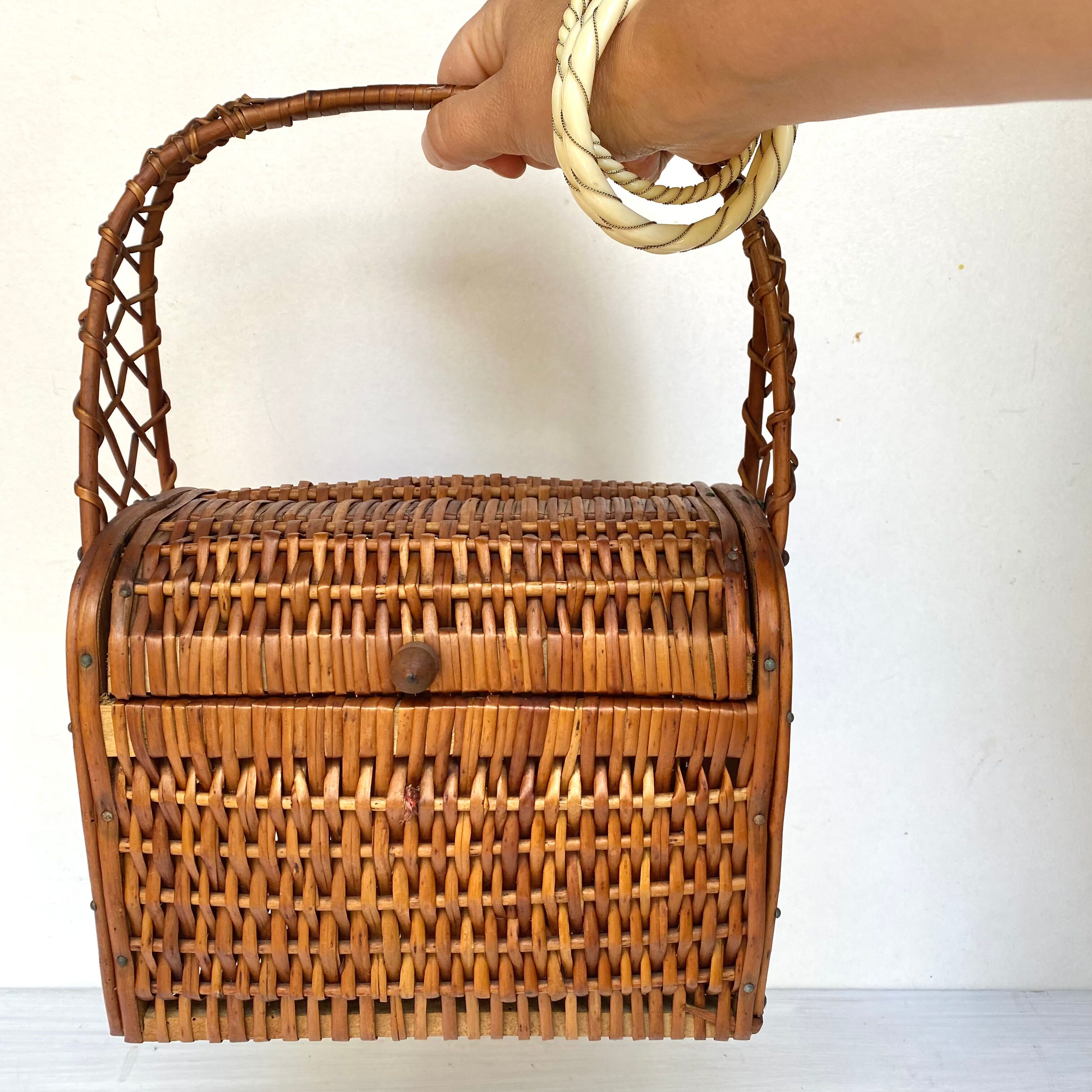 Vintage wicker basket handbag