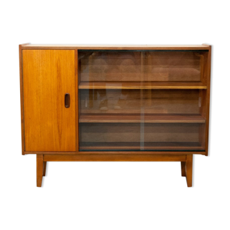 Bookcase with sliding doors