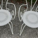 Garden furniture 1 table 4 armchairs in old white wrought iron.