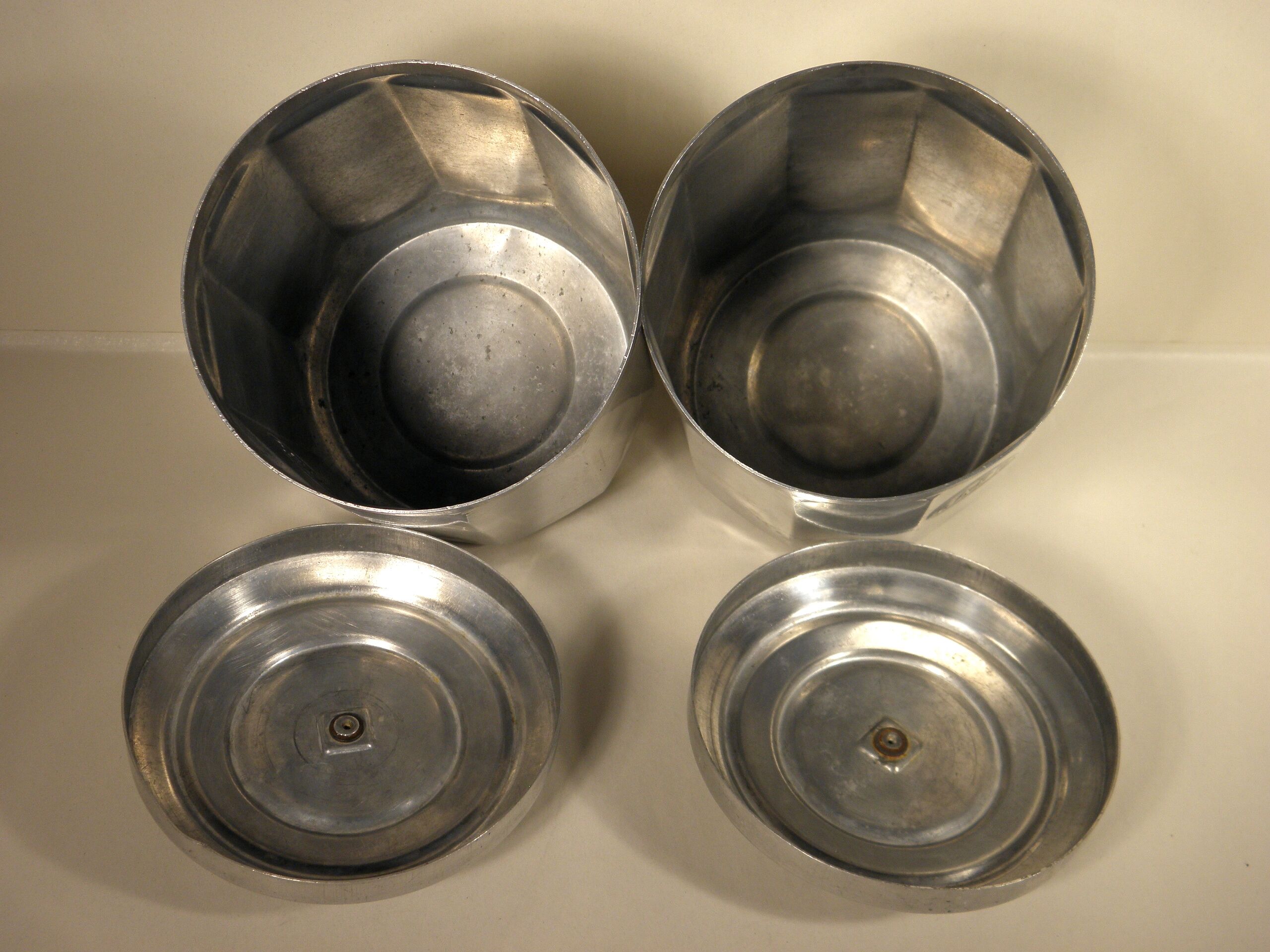 Two Art Deco aluminum pots 17 x 12 cm