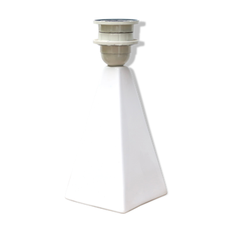 Lampe pyramide en porcelaine de Bruxelles, années 80