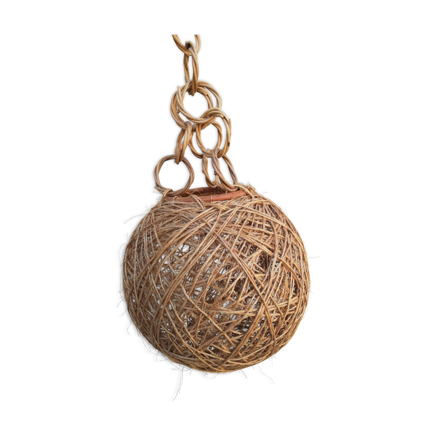 Suspension ball in line of rattan