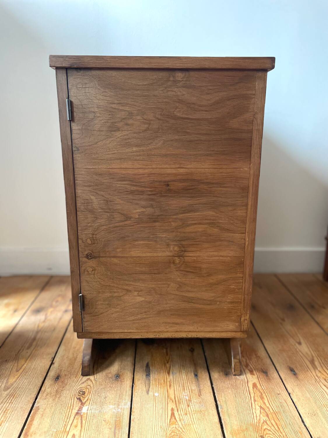 Art deco bar furniture