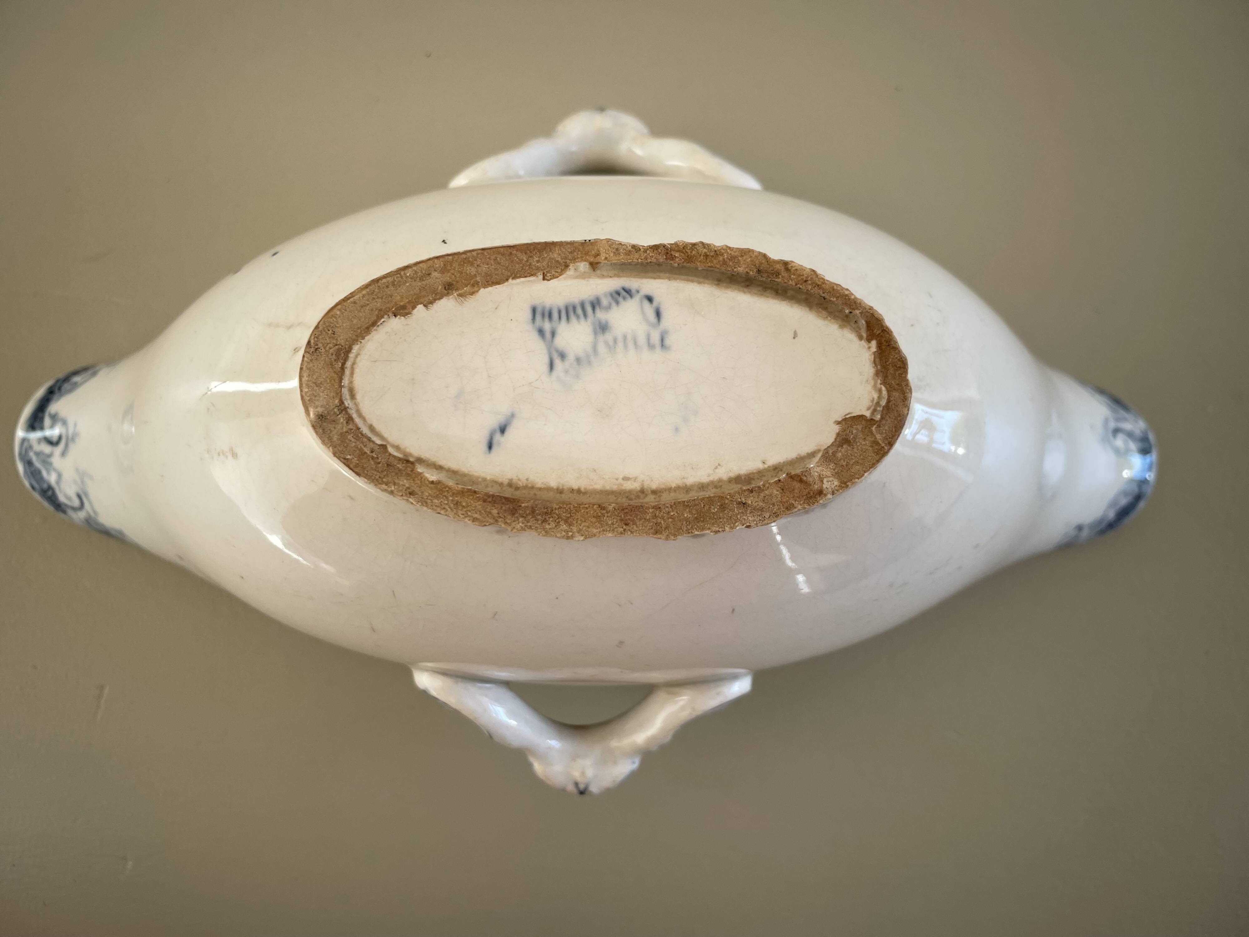 K&G Lunéville blue and white ironstone sauceboat